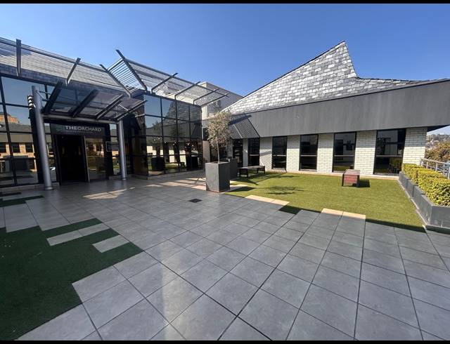 399M² OFFICE TO LET IN HURLINGHAM